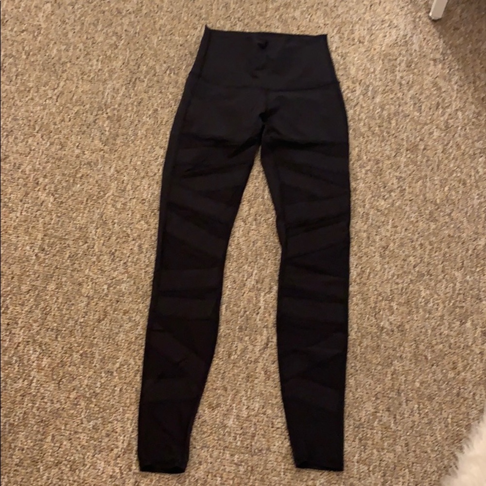 Lululemon mesh leggings
